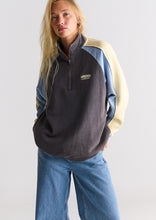 Load image into Gallery viewer, Dolewave Quarter Zip

