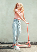 Load image into Gallery viewer, Scooter
