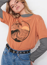 Load image into Gallery viewer, Big Wave Bibs Tee
