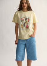 Load image into Gallery viewer, Boyfriend Tee
