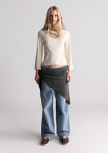 Load image into Gallery viewer, Long Sleeve Petal Top
