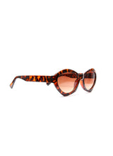 Load image into Gallery viewer, Thelma Sunglasses
