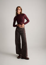 Load image into Gallery viewer, Baggy Low Rise Jeans
