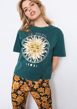 Load image into Gallery viewer, Le Soleil Bibs Tee
