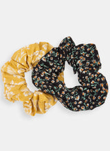 Load image into Gallery viewer, Lemon Floral Scrunchie Pack
