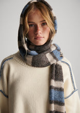 Load image into Gallery viewer, Nirvana Scarf
