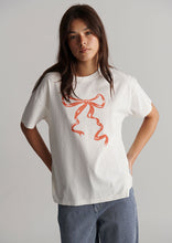 Load image into Gallery viewer, Boyfriend Tee
