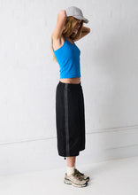Load image into Gallery viewer, 84 Capri Pants
