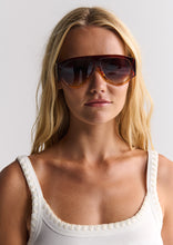 Load image into Gallery viewer, Maeve Sunglasses
