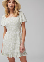 Load image into Gallery viewer, Field Dress
