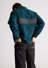 Load image into Gallery viewer, Line Up Polar Quarter Zip
