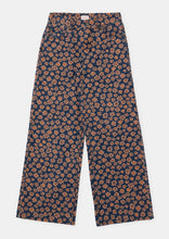 Load image into Gallery viewer, Baggy Low Rise Jeans
