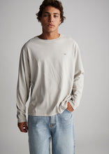 Load image into Gallery viewer, Tyson Long Sleeve

