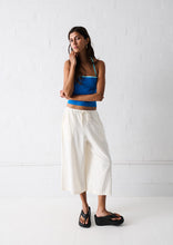 Load image into Gallery viewer, Cropped Noosa Pants
