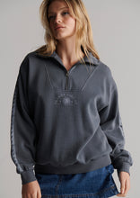 Load image into Gallery viewer, Holly Quarter Zip
