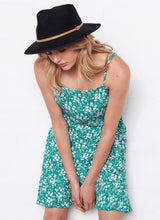 Load image into Gallery viewer, Panama Hat

