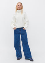 Load image into Gallery viewer, Baggy Low Rise Jeans
