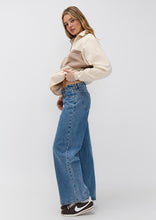 Load image into Gallery viewer, Baggy Low Rise Jeans
