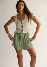 Load image into Gallery viewer, Twist Singlet
