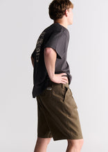 Load image into Gallery viewer, Pleated Herringbone Shorts
