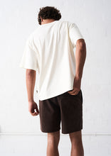 Load image into Gallery viewer, MTShirt Larry; Handle Tea

