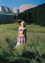 Load image into Gallery viewer, Market Midi Skirt
