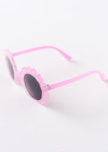 Load image into Gallery viewer, Seashells Sunglasses
