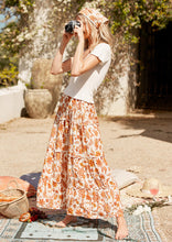 Load image into Gallery viewer, Ellie Tiered Skirt
