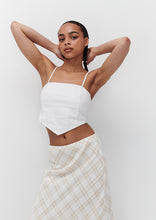 Load image into Gallery viewer, Immy Handkerchief Top
