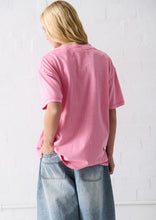 Load image into Gallery viewer, Scar Tee
