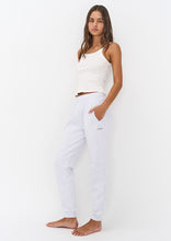 Load image into Gallery viewer, womens
