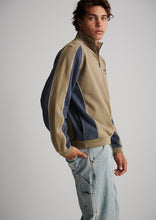 Load image into Gallery viewer, Club Quarter Zip
