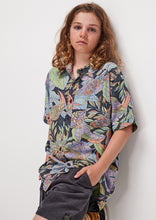 Load image into Gallery viewer, Shapers Shirt
