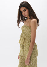 Load image into Gallery viewer, Breeze Strapless Top
