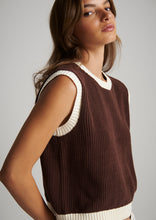 Load image into Gallery viewer, Avignon Vest
