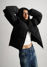 Load image into Gallery viewer, Hike Puffer Jacket
