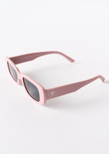 Load image into Gallery viewer, Saskia Sunglasses
