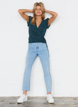 Load image into Gallery viewer, 90`s Jeans
