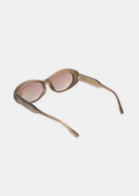 Load image into Gallery viewer, Bella Sunglasses
