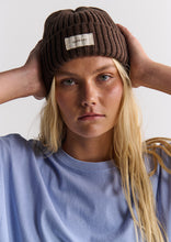 Load image into Gallery viewer, Benni Beanie
