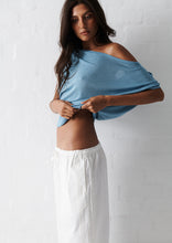 Load image into Gallery viewer, Whitney Capri Pants
