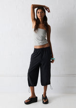 Load image into Gallery viewer, Winky 3/4 Pants
