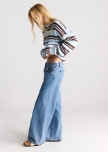 Load image into Gallery viewer, Baggy Low Rise Jeans
