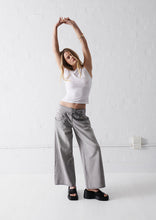 Load image into Gallery viewer, Monte Jeans
