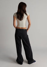 Load image into Gallery viewer, Baggy Low Rise Jeans
