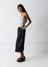 Load image into Gallery viewer, Winky 3/4 Pants
