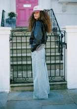 Load image into Gallery viewer, Super Wide Jeans

