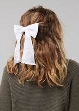 Load image into Gallery viewer, Bow Clip
