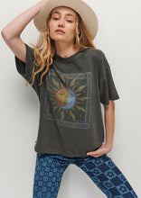 Load image into Gallery viewer, Throwback Tee
