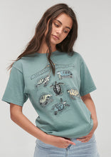 Load image into Gallery viewer, Billie Tee
